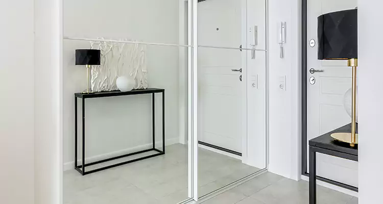 Mirrored Bifold Closet Doors Repair in North Miami Beach, FL