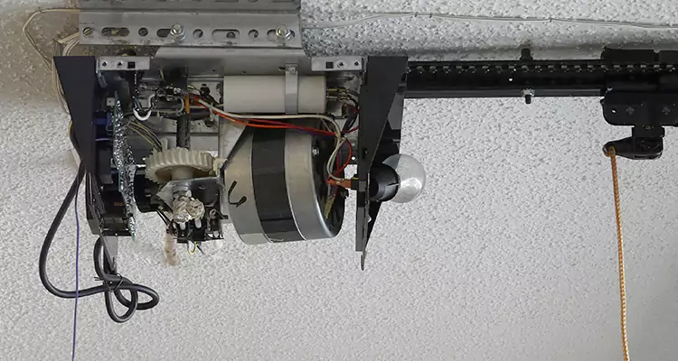 Emergency Garage Door Opener Repair in North Miami Beach, FL