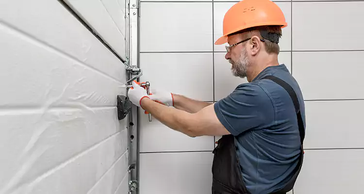 Emergency Garage Door Repair in North Miami Beach, FL