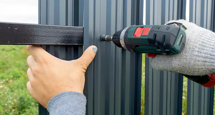 Metal Gate Repair in North Miami Beach, FL