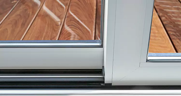 Patio Door Jammed Shut in North Miami Beach, FL