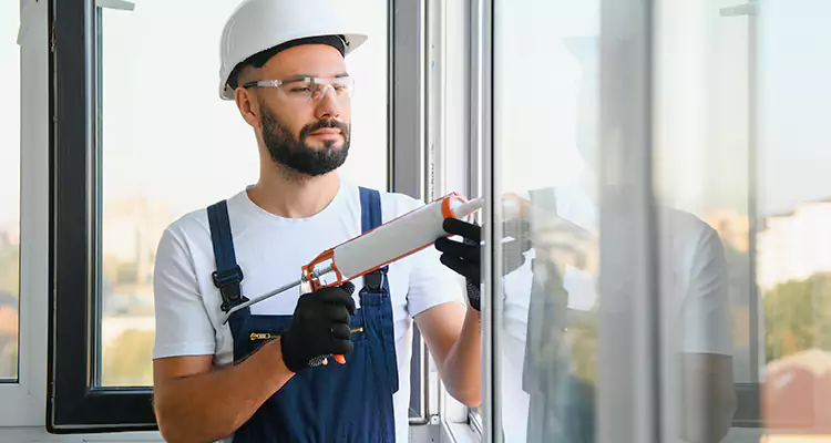 Retractable Screens Repair for Patio in North Miami Beach, FL