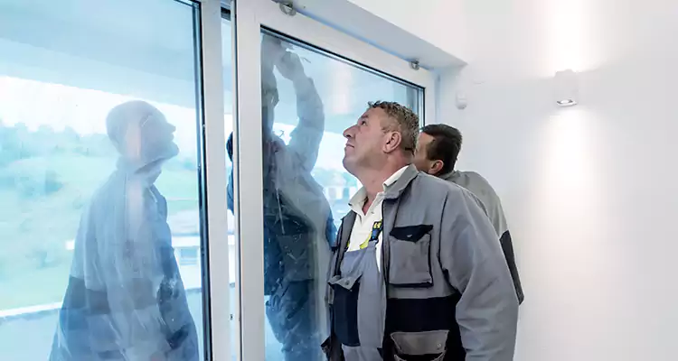 Retractable Screen Door Repair in North Miami Beach, FL