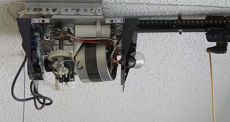 Garage Door Motor Replacement in North Miami Beach, FL