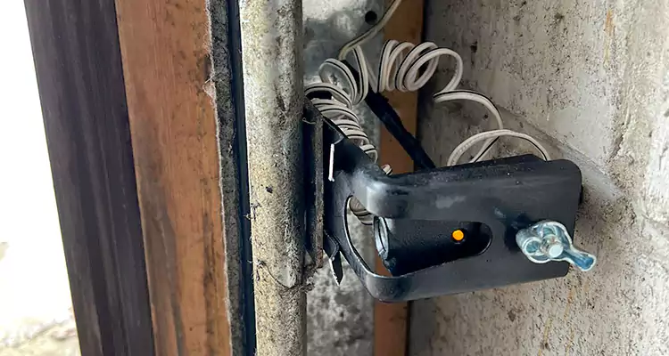 Fix Broken Garage Door Sensor in North Miami Beach, FL