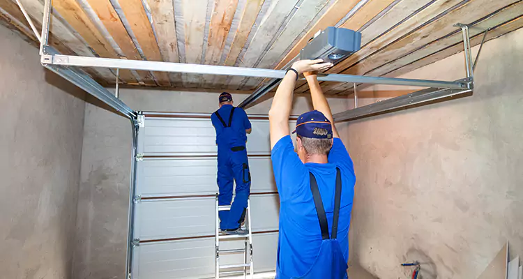 Garage Door Opener Technician in North Miami Beach, FL
