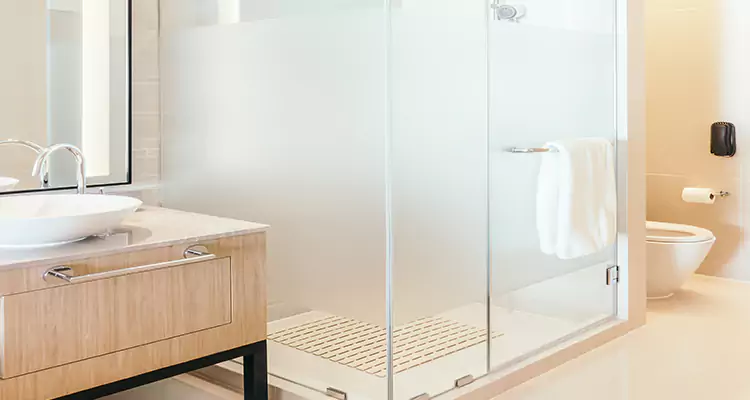 Expert Shower Door Fix and Repair in North Miami Beach, FL